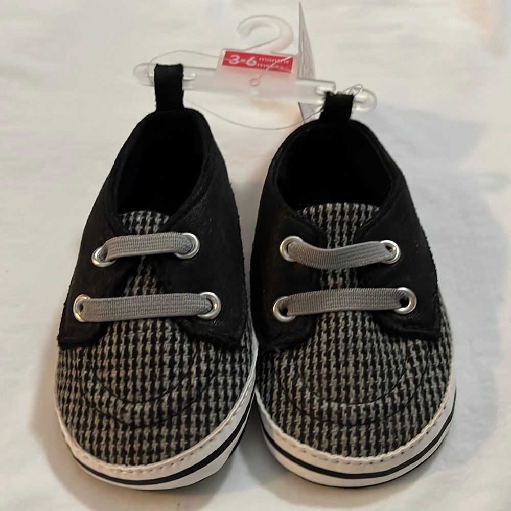 Carters Baby Shoes, NWT, 3-6 months